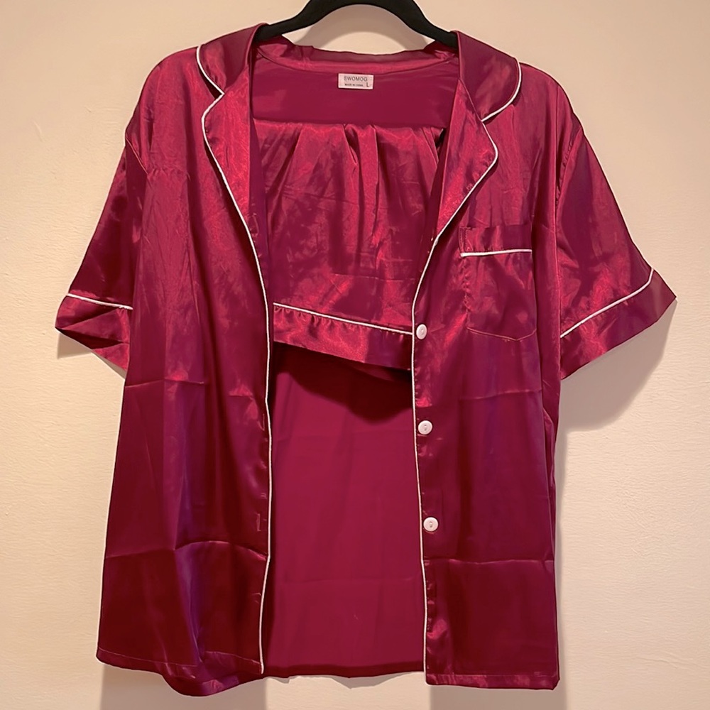 Satin two-piece pajama set in wine red